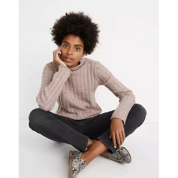 MADEWELL Donegal Evercrest Coziest Yarn Pink Turtleneck Sweater Size L - Picture 1 of 10